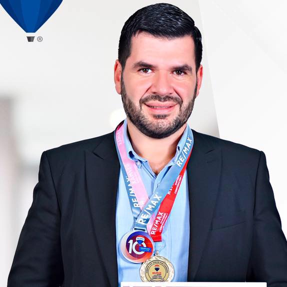 ZDENKO KNEZ ARAYA