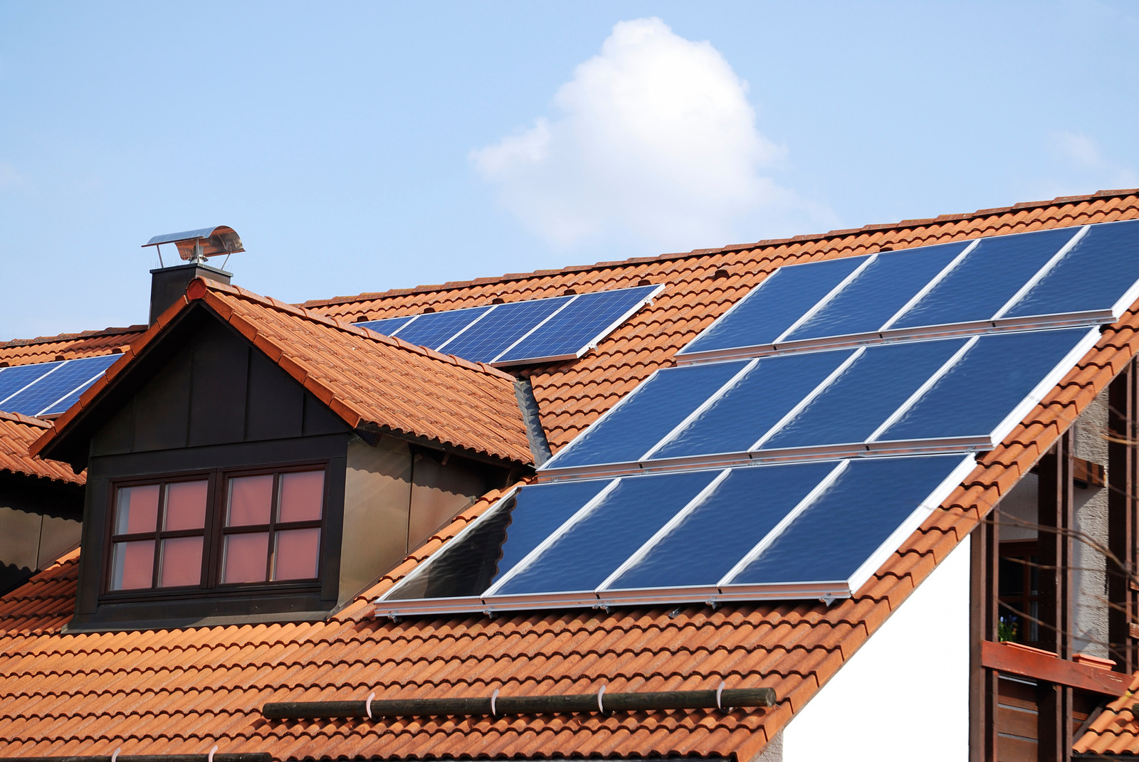 Razones para instalar paneles solares en casa