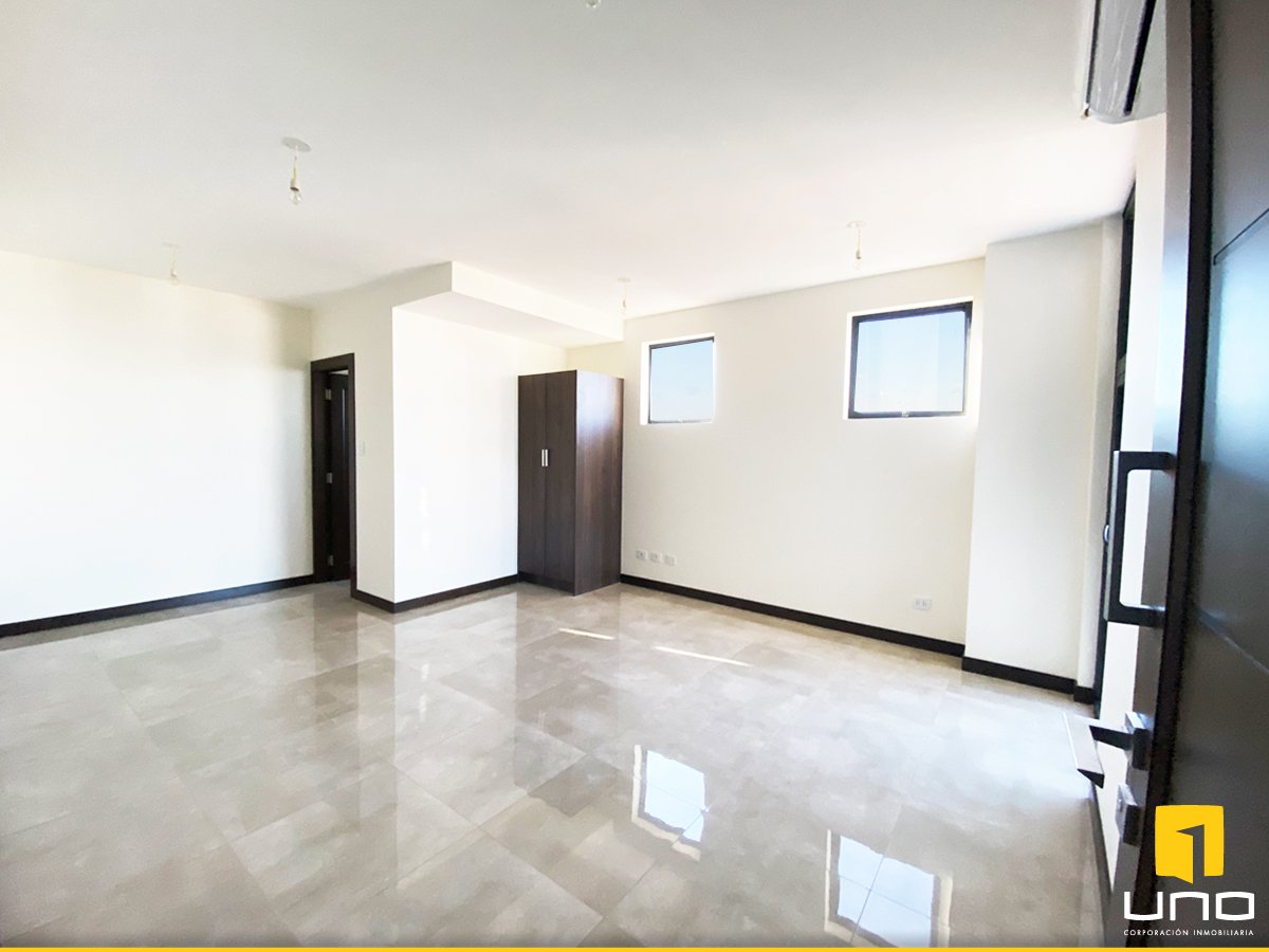 Locales Comerciales Y Oficinas En Venta En Edificio