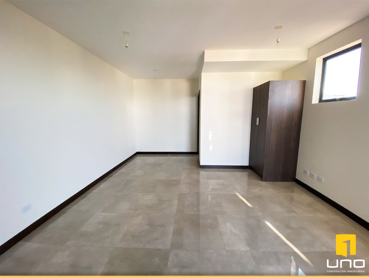 Locales Comerciales Y Oficinas En Venta En Edificio