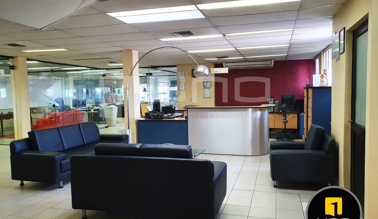 Alquilo Vendo Amplio Inmueble Con Oficinas Y Galpones