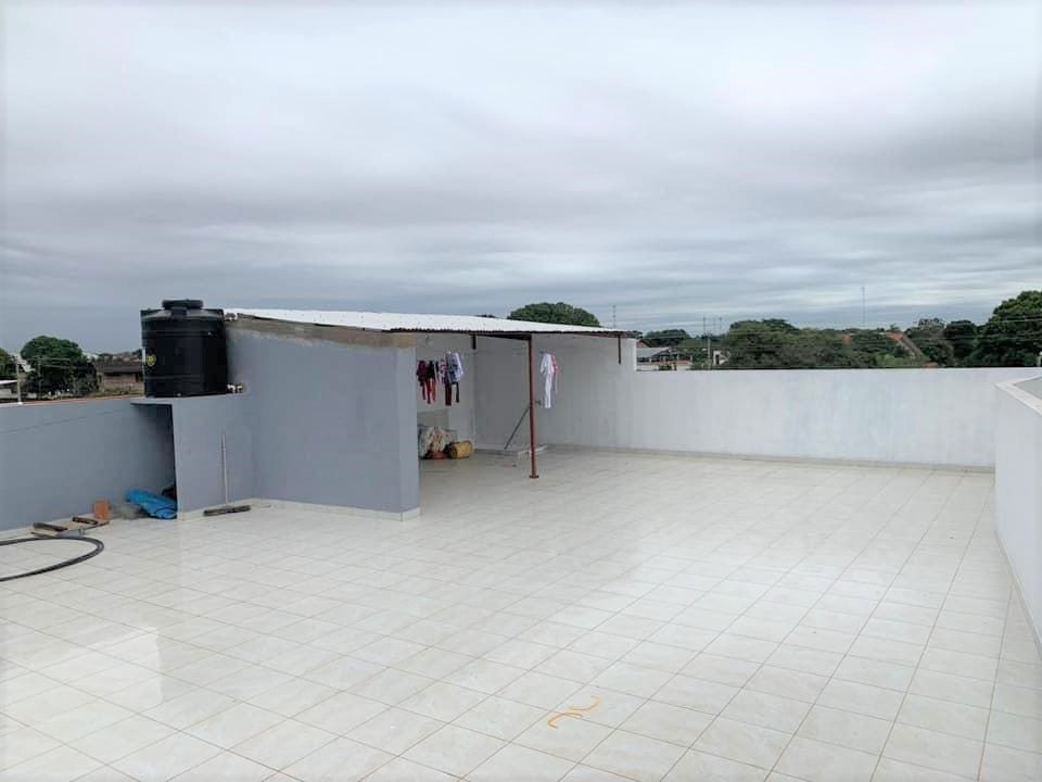 CASA 3 PLANTAS (ESPECIAL PARA POLICONSULTORIO O CLINICA)