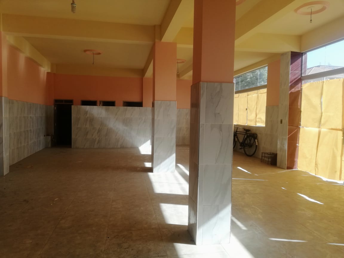 Amplio Local comercial en Alquiler!