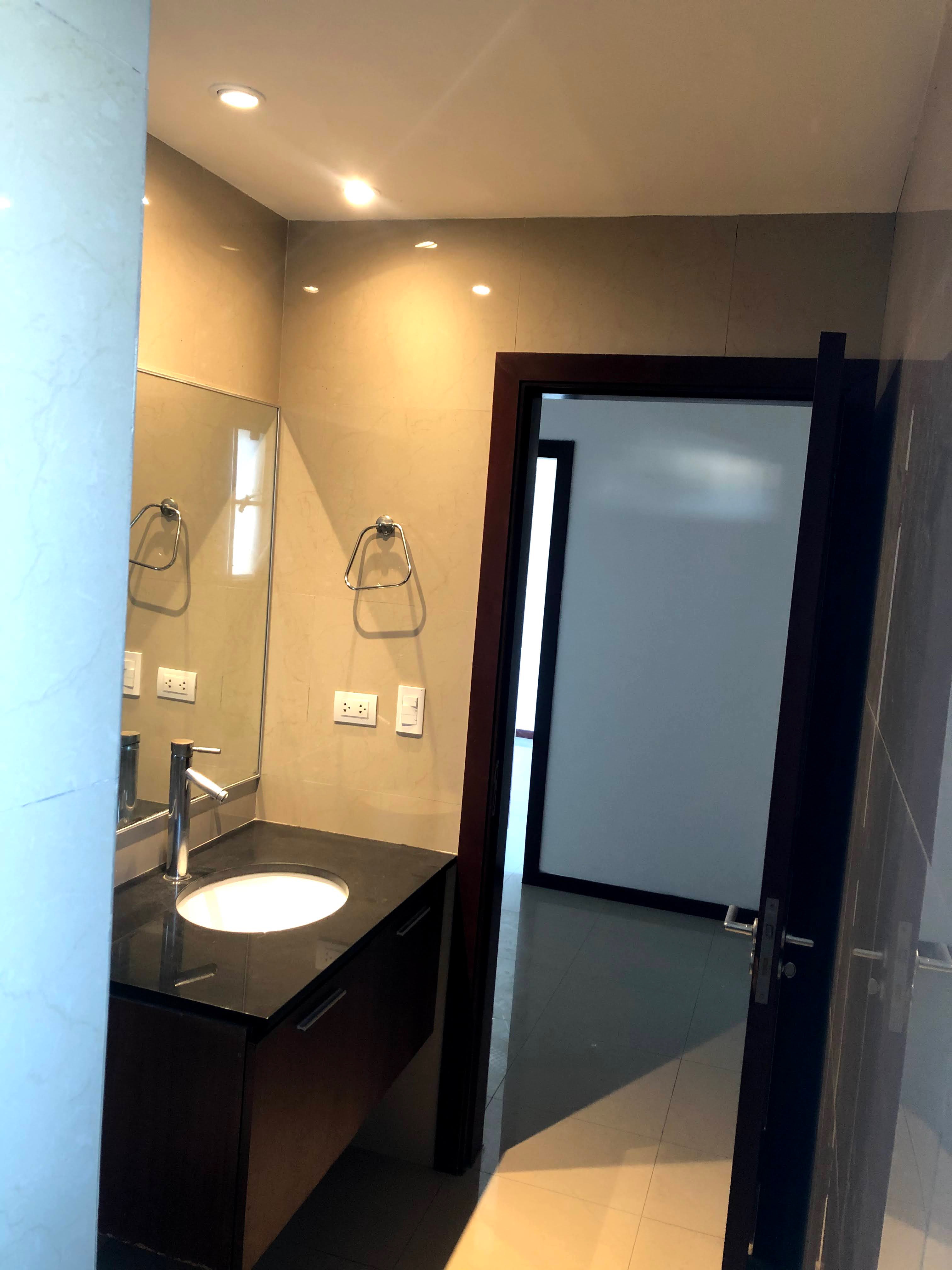 Cómodo y bonito Dpto en exclusivo condominio en zona Nortr 