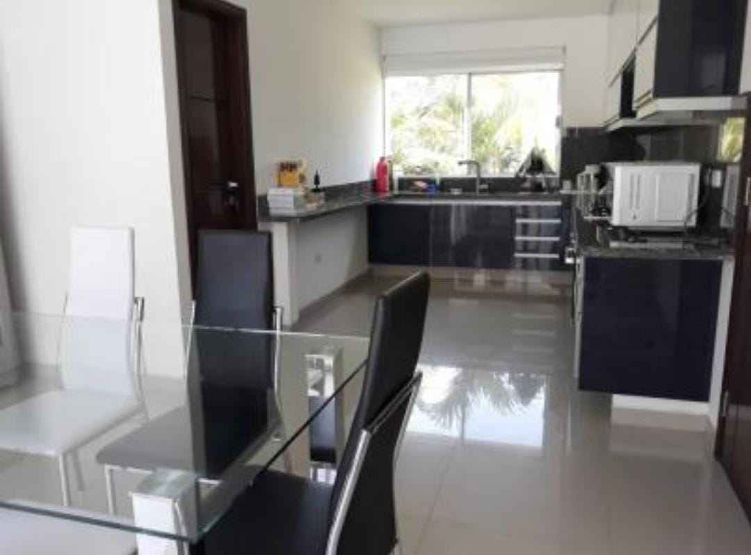 Casa de 4 dormitorios - en Alquiler