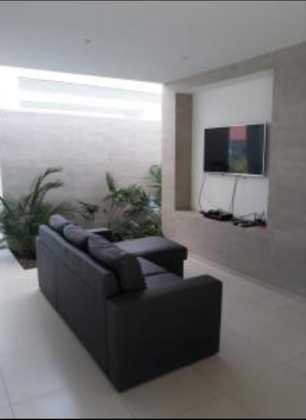 Casa de 4 dormitorios - en Alquiler