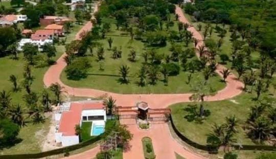 Casa de 4 dormitorios - en Alquiler