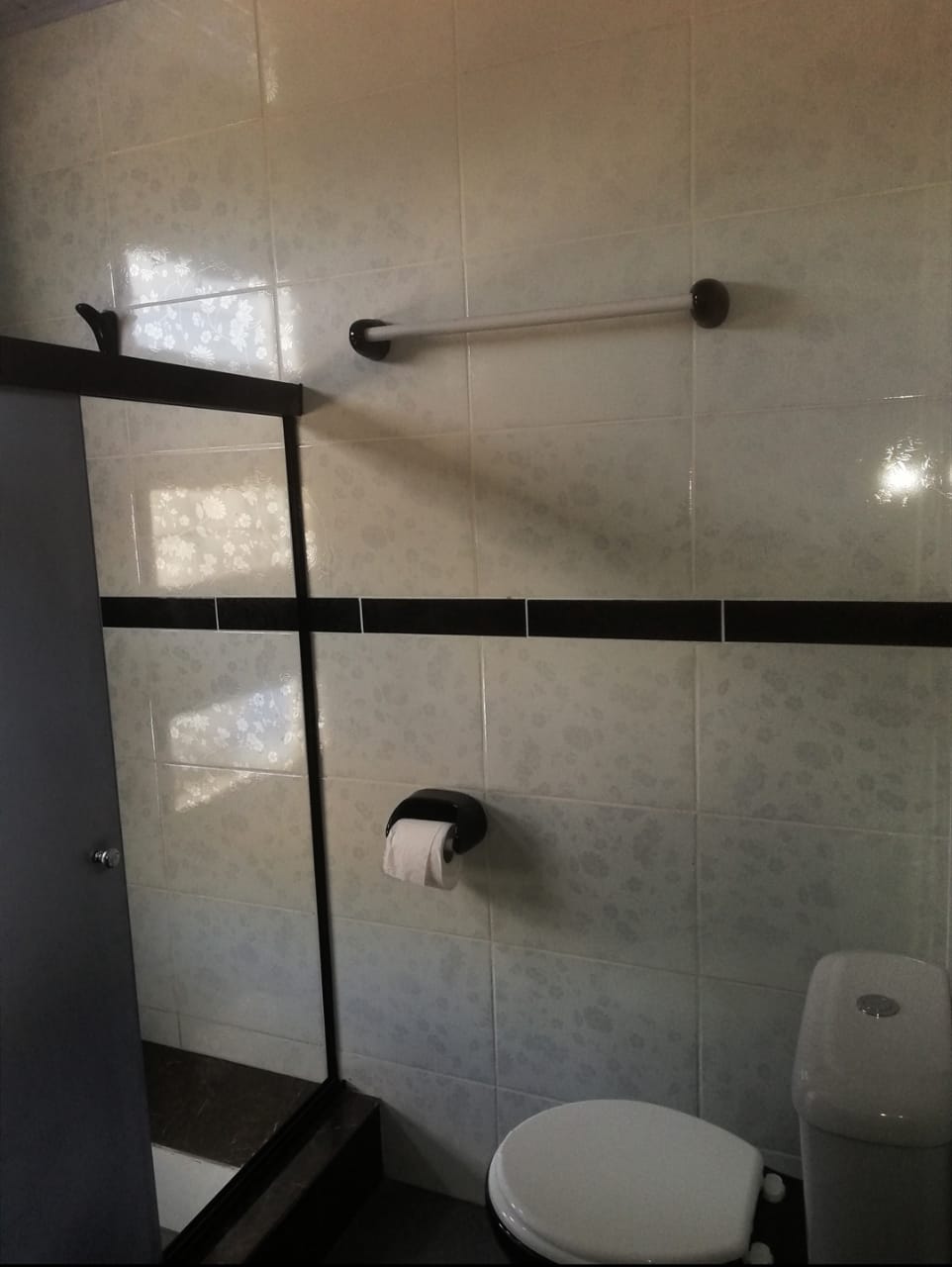 CASA EN ANTICRETICO AMPLIA ZONA NORTE 