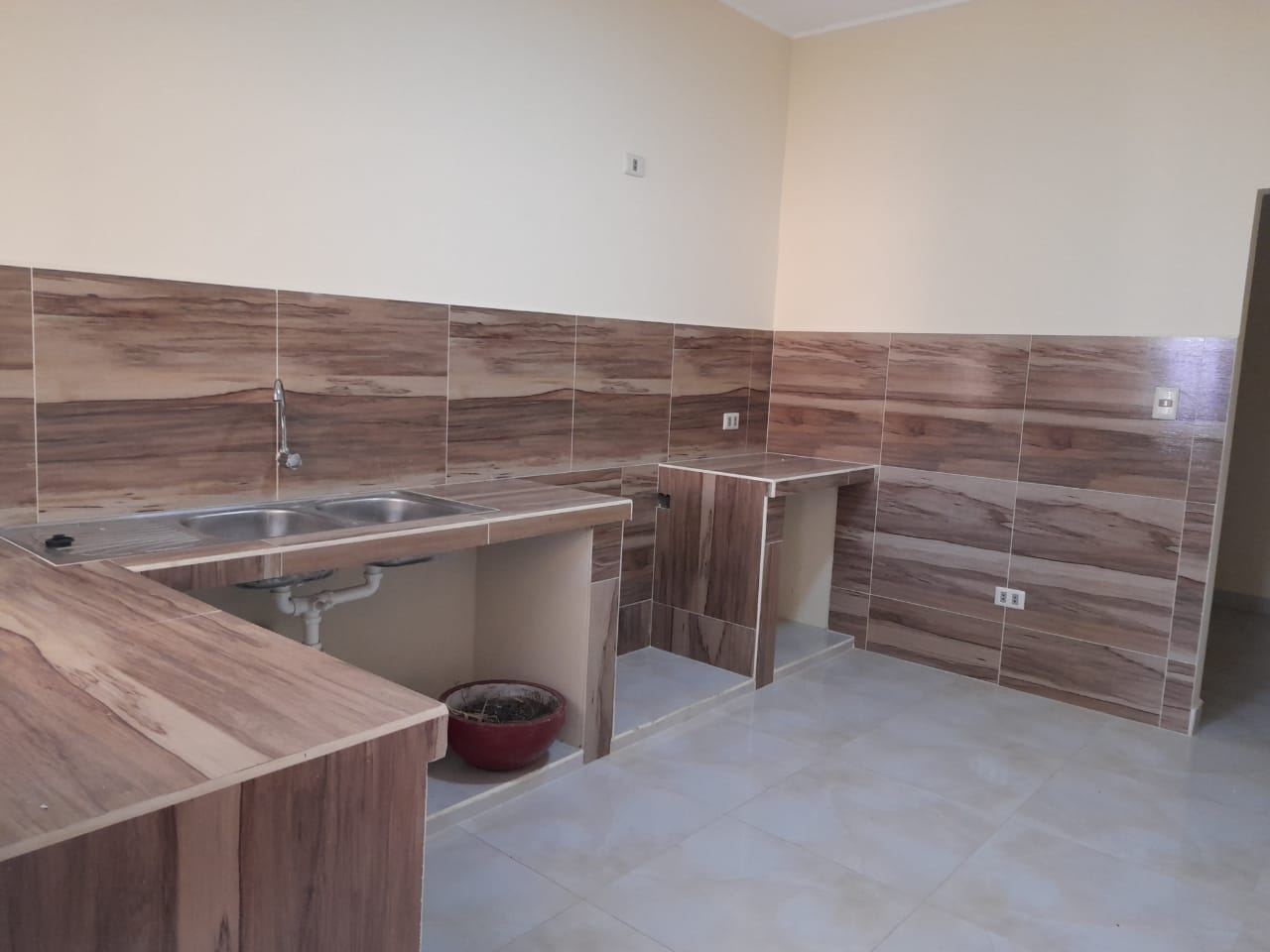 Casa a estrenar - en Venta - Urbanización El Gallito