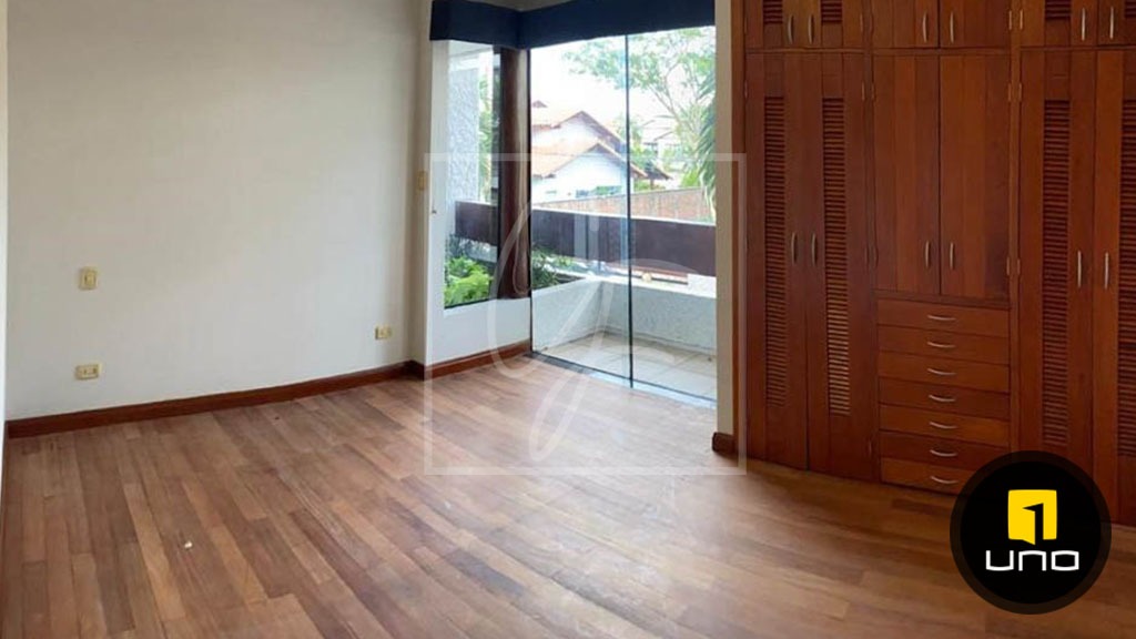 LUJOSA CASA CON PISCINA PROPIA Y 4 DORM EN ALQUILER,B.LAS PA