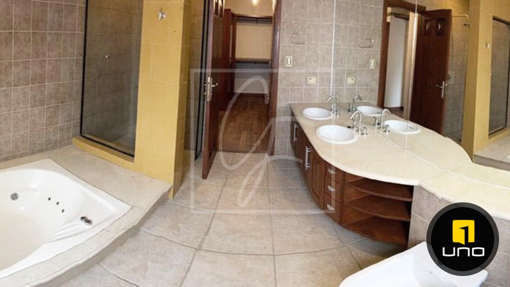 LUJOSA CASA CON PISCINA PROPIA Y 4 DORM EN ALQUILER,B.LAS PA