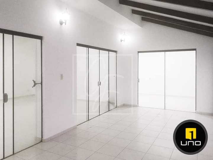 AMPLIA CASA CON PISCINA EN ALQUILER,BARRIO LAS PALMAS