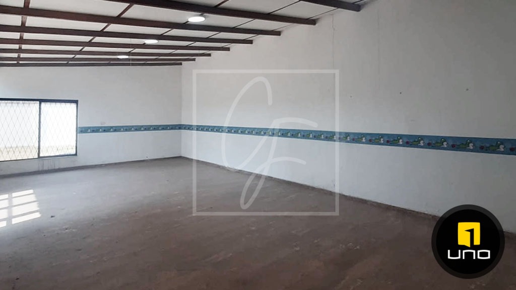 CASA AMPLIA EN ALQUILER,EXCLUSIVAMENTE PARA EMPRESAS,AV BENI