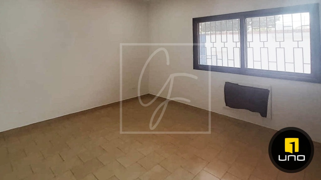 CASA AMPLIA EN ALQUILER,EXCLUSIVAMENTE PARA EMPRESAS,AV BENI