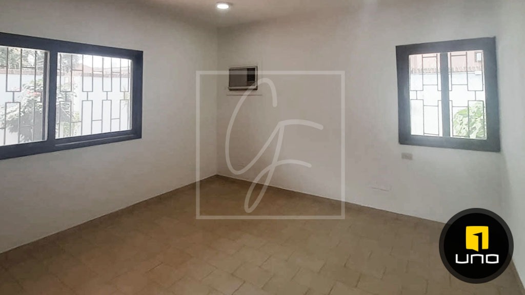 CASA AMPLIA EN ALQUILER,EXCLUSIVAMENTE PARA EMPRESAS,AV BENI