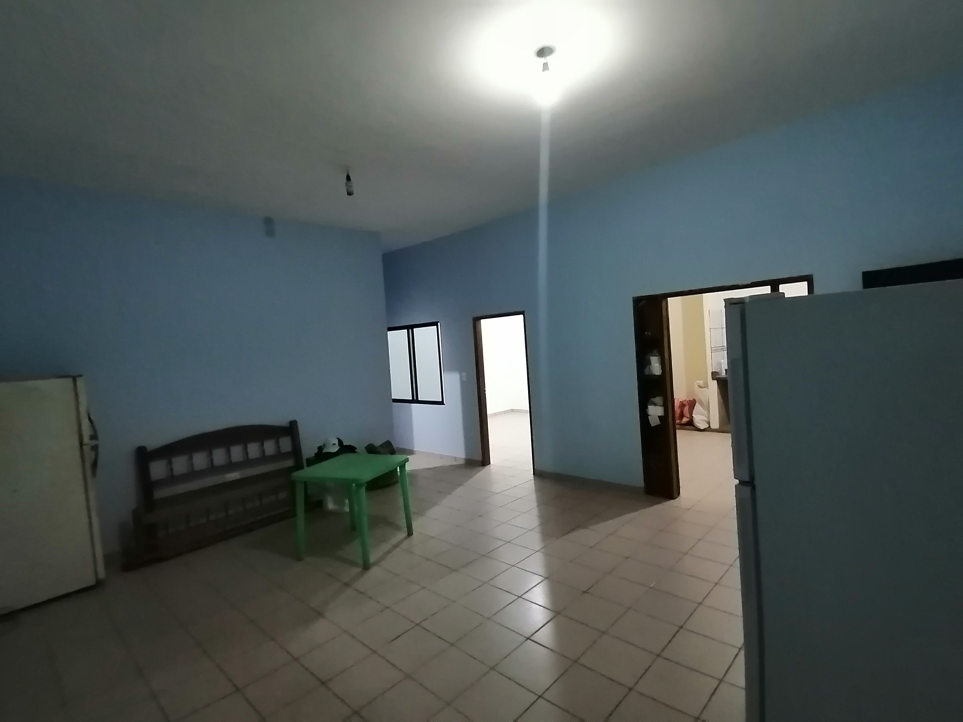 CASA INDEPENDIENTE EN ANTICRETICO ZONA ESTE 8VO Y 9NO ANILLO