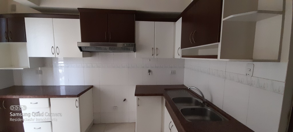 DE OCASIÓN VENDO AMPLIO Y HERMOSO DEPARTAMENTO
