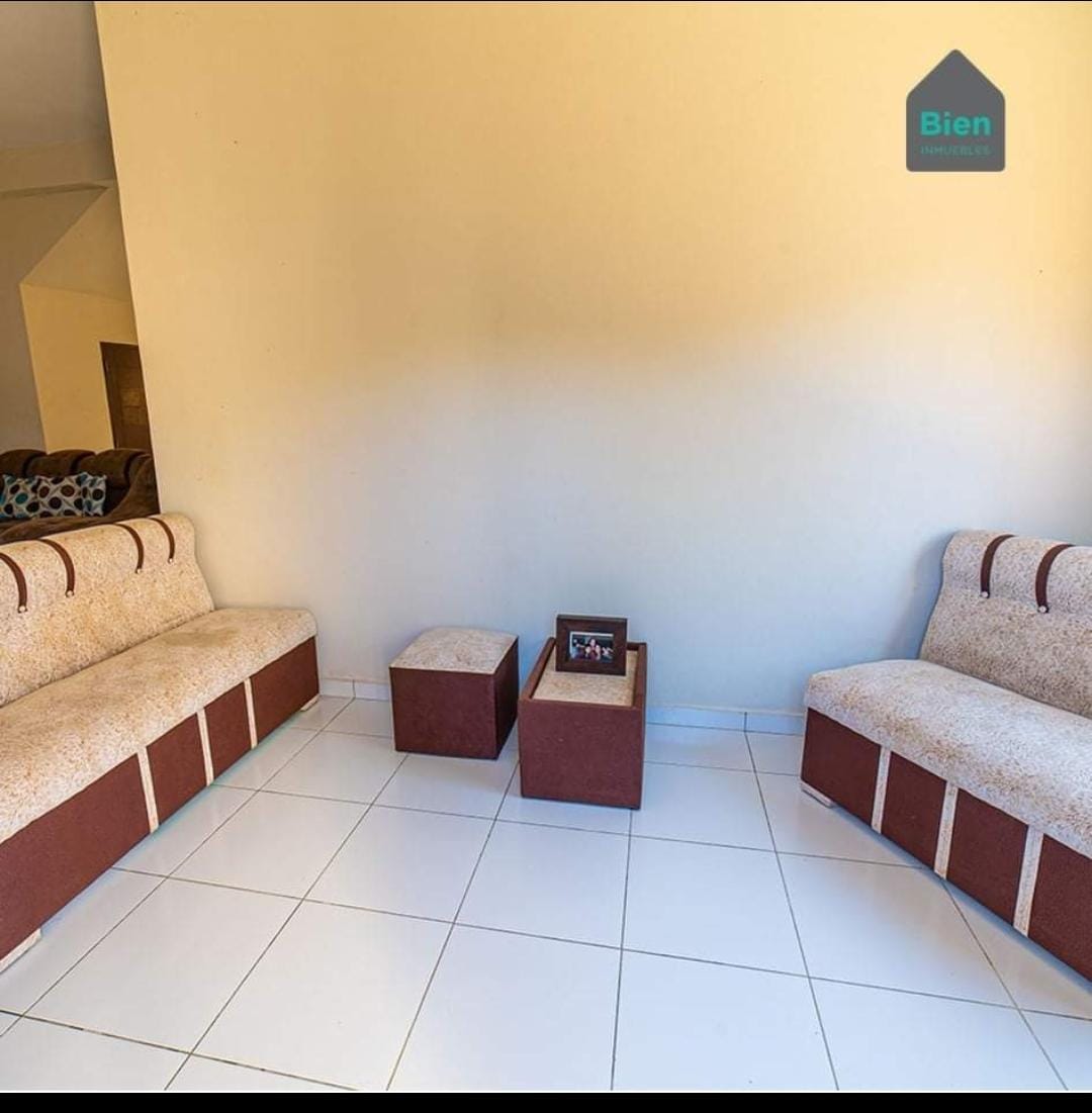 HERMOSA CASA EN VENTA ZONA SUR 2 PISOS