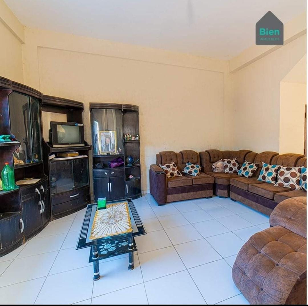 HERMOSA CASA EN VENTA ZONA SUR 2 PISOS