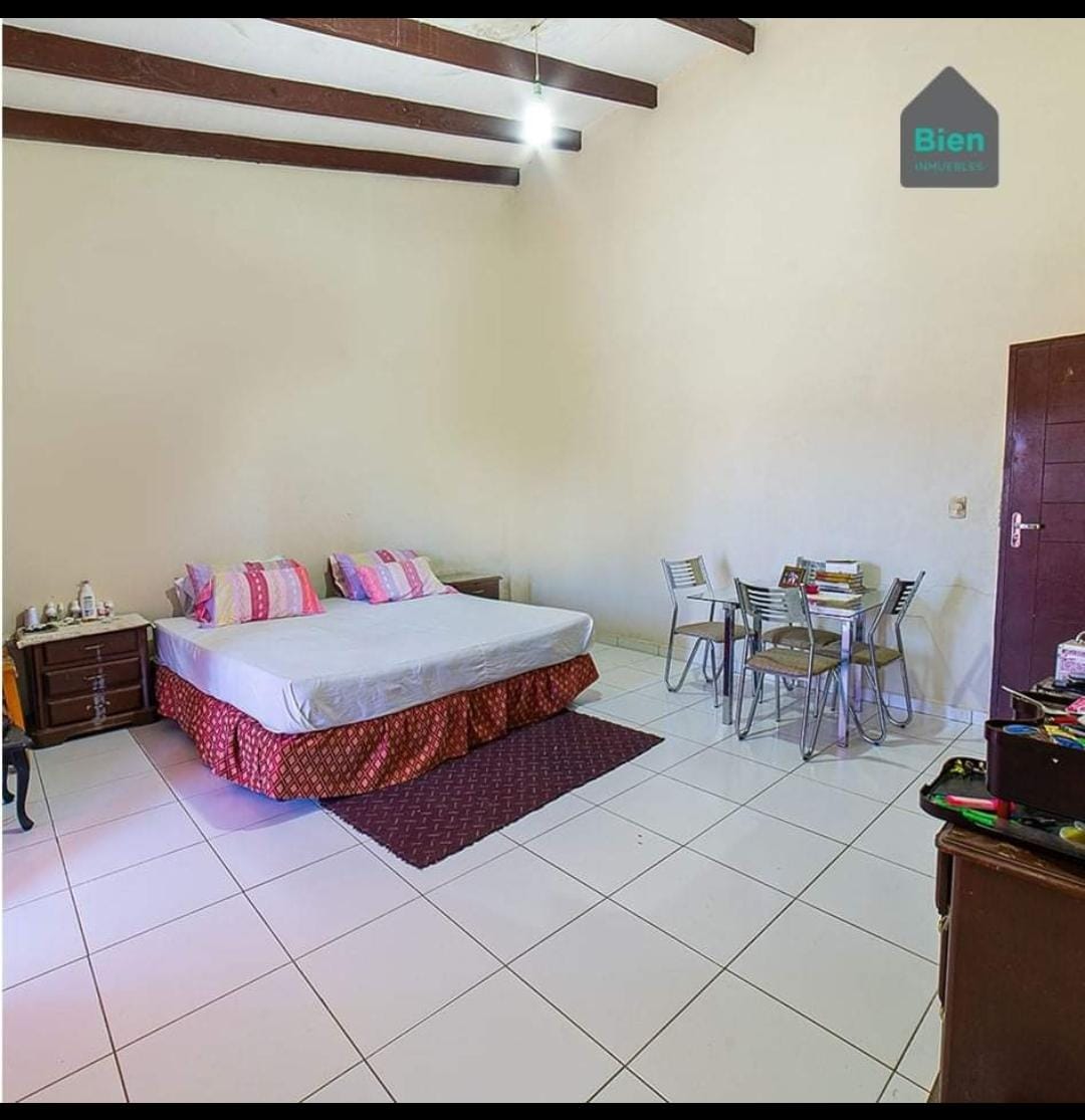HERMOSA CASA EN VENTA ZONA SUR 2 PISOS