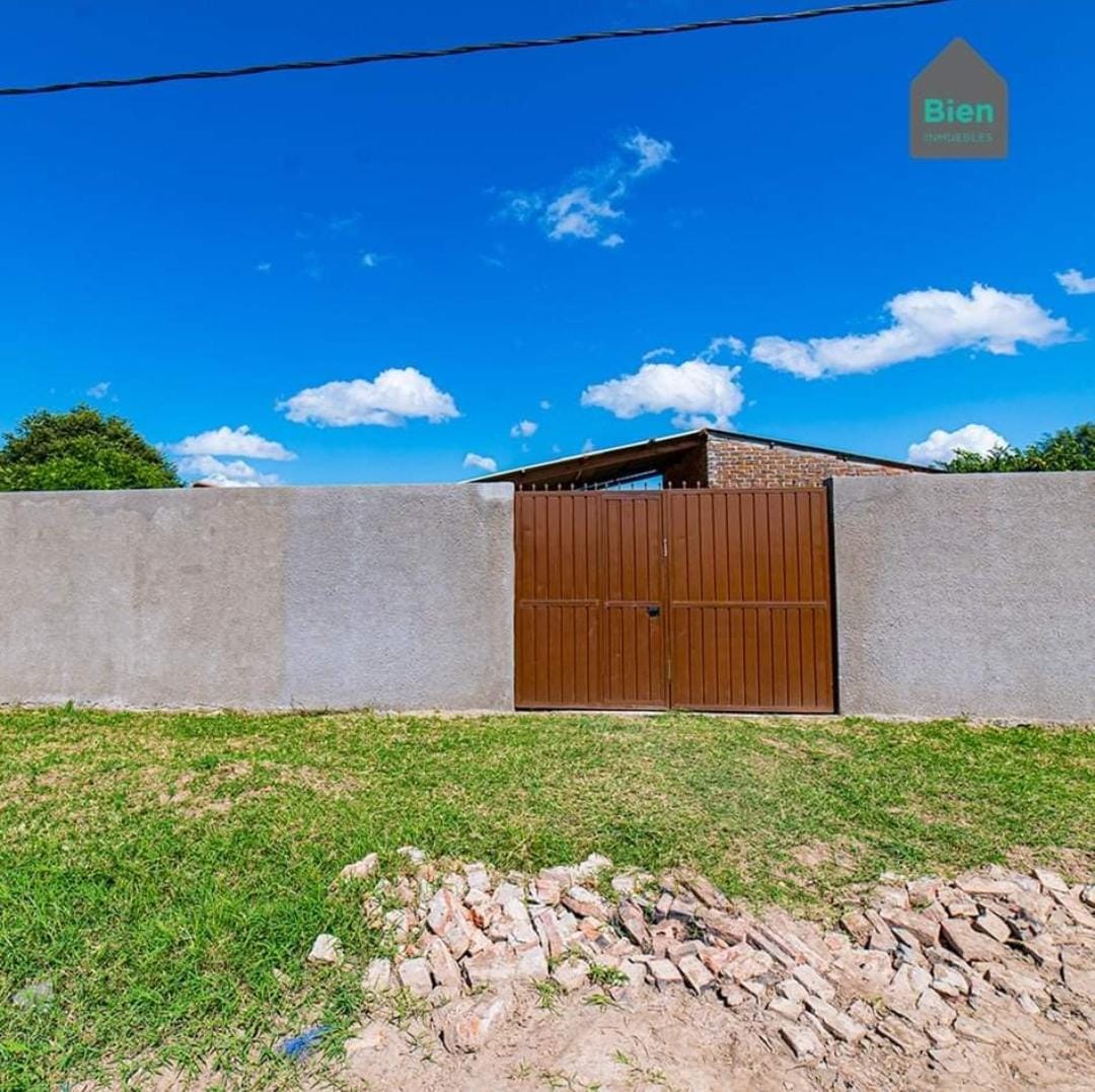 CASA EN VENTA EN ZONA OESTE URB. LAS PALMERAS