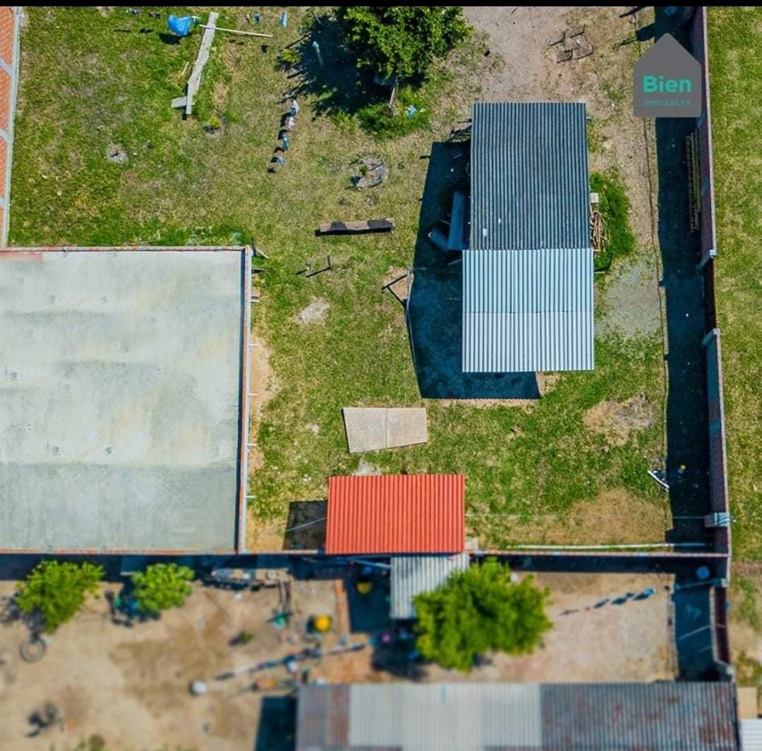 CASA EN VENTA EN ZONA OESTE URB. LAS PALMERAS