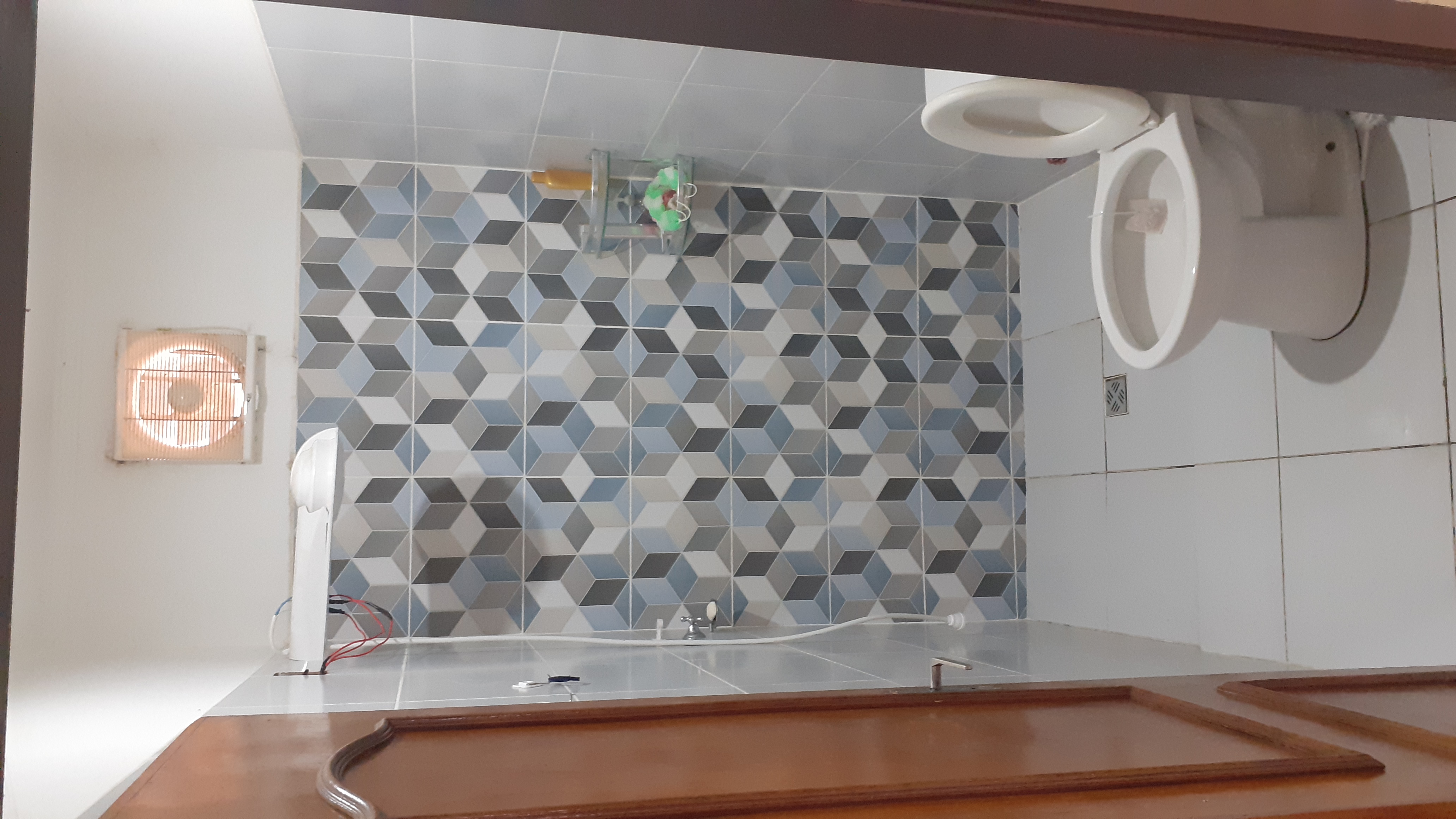 ACOGEDORA CASA EN VENTA A 5 MINUTOS DE COTOCA