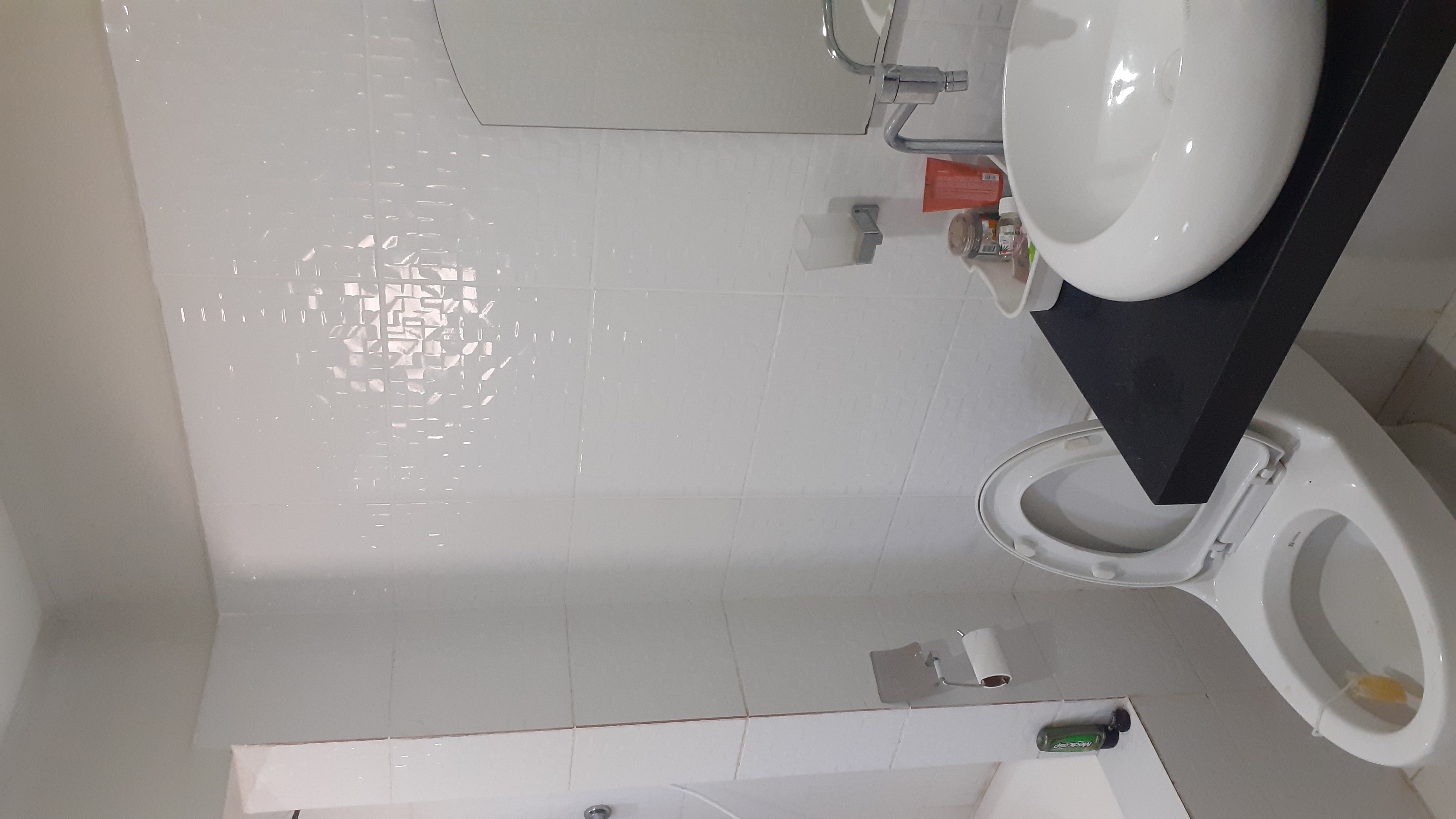 ACOGEDORA CASA EN VENTA A 5 MINUTOS DE COTOCA