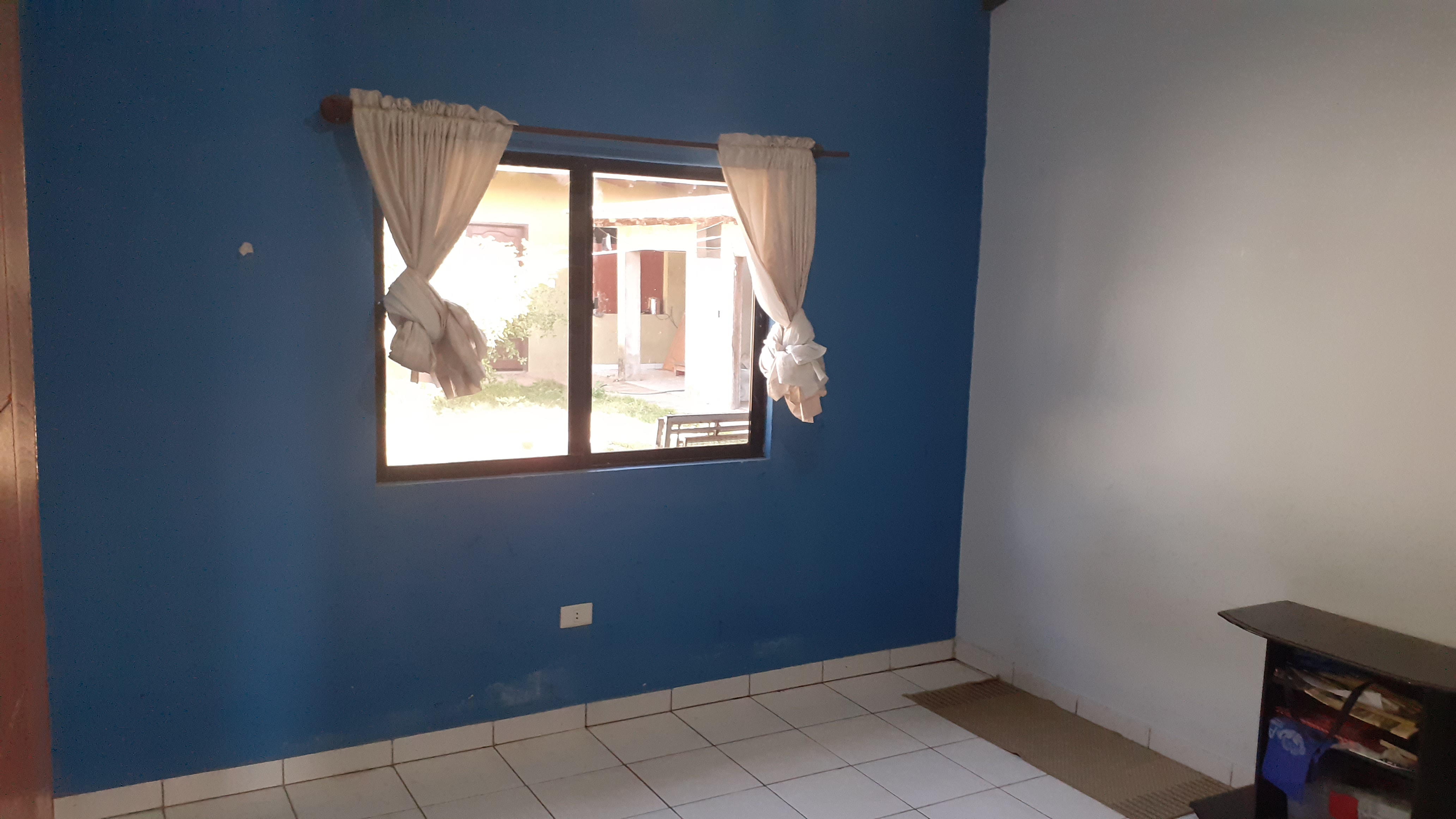ACOGEDORA CASA EN VENTA A 5 MINUTOS DE COTOCA
