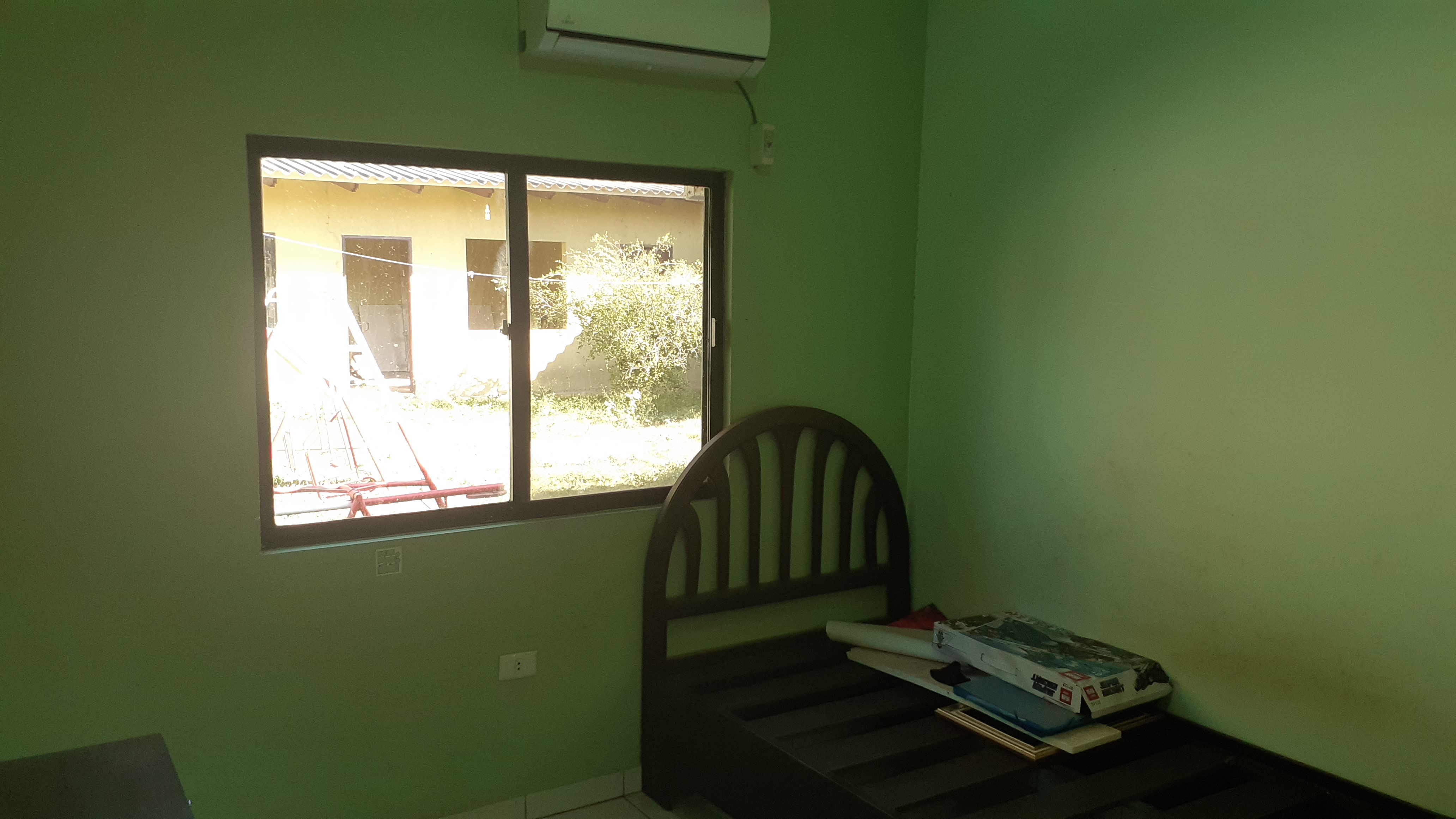 ACOGEDORA CASA EN VENTA A 5 MINUTOS DE COTOCA