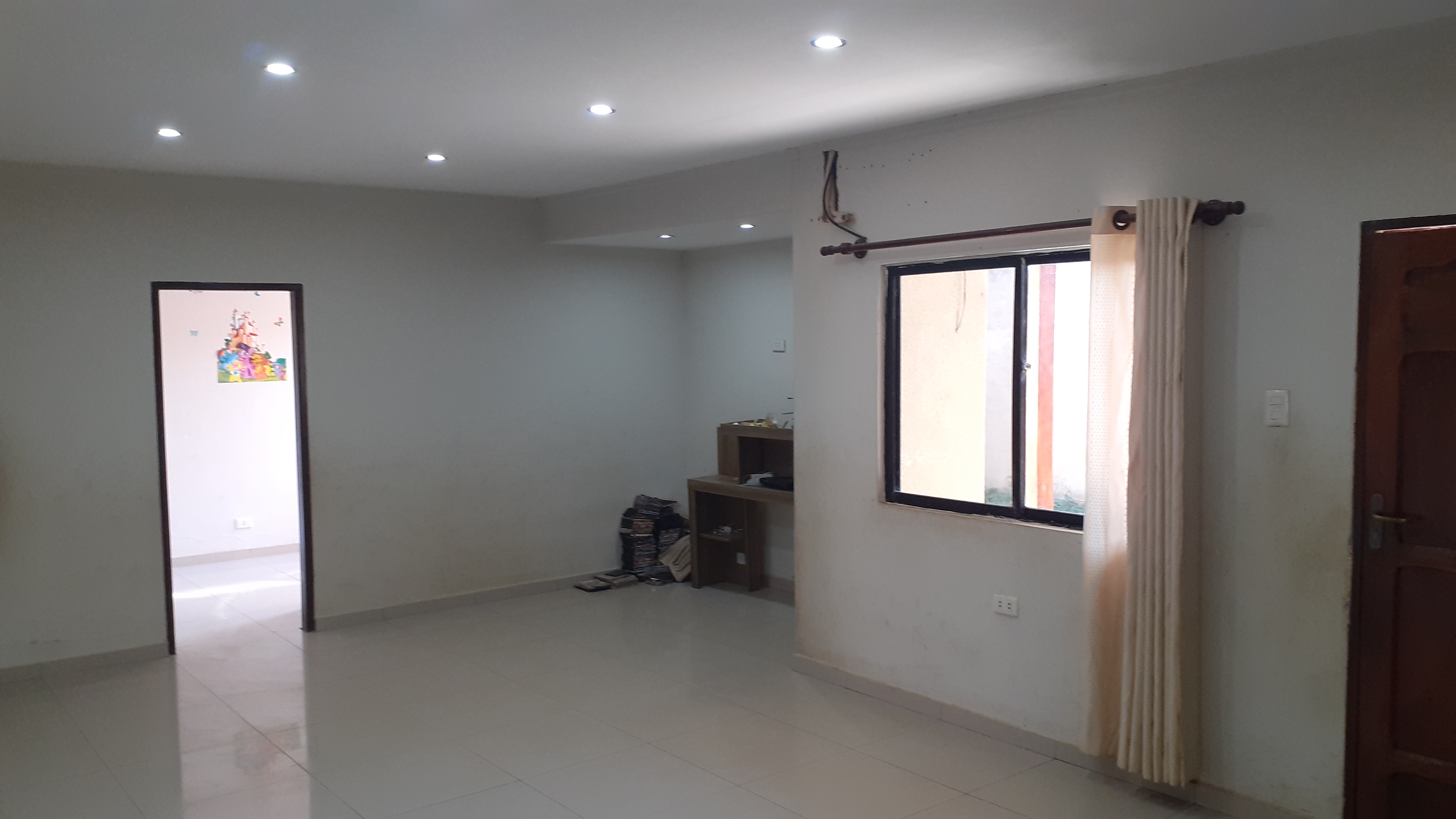 ACOGEDORA CASA EN VENTA A 5 MINUTOS DE COTOCA