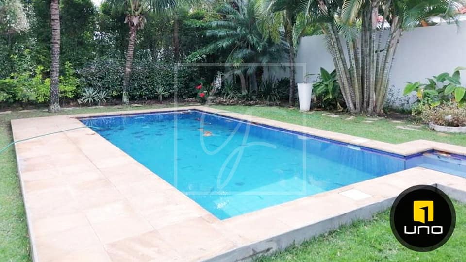 LUJOSA Y AMPLIA CASA AMOBLADA Y CON PISCINA Y SAUNA Z.URUBO