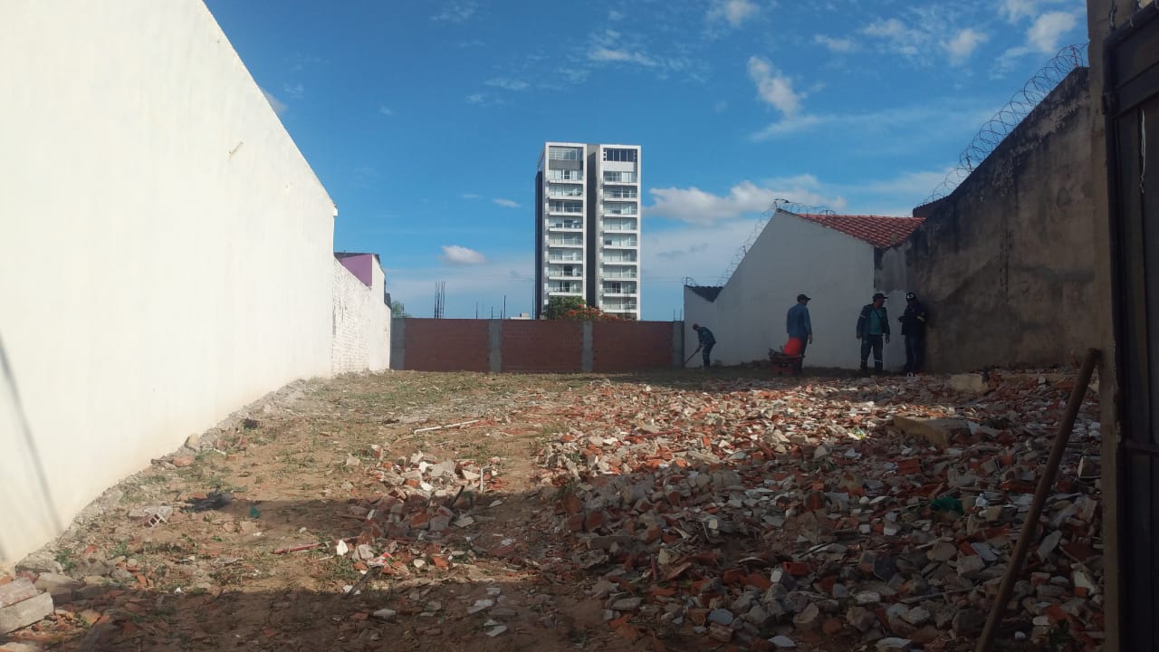   ZONA SIRARI / AV. 4TO ANILLO - INDICE 6 - TERRENO EN VENTA