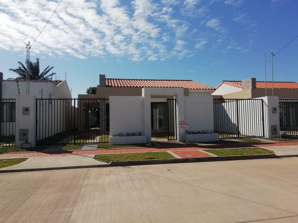 ZONA ESTE, 7mo. Anillo- Casa en Venta- Urb. Punto Alto