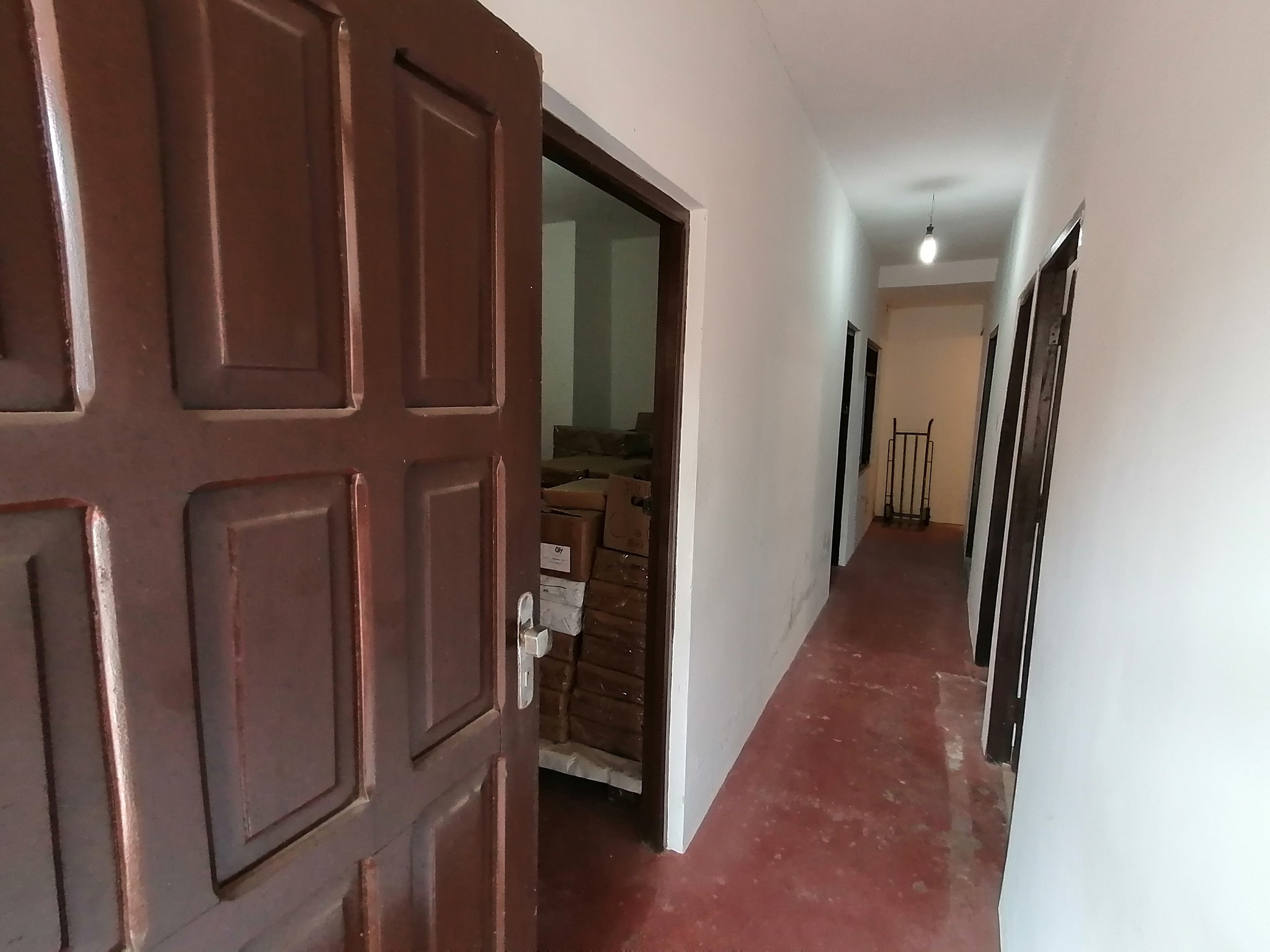 CASA PEQUEÑA INDEPENDIENTE EN ANTICRETICO AVE BANZER
