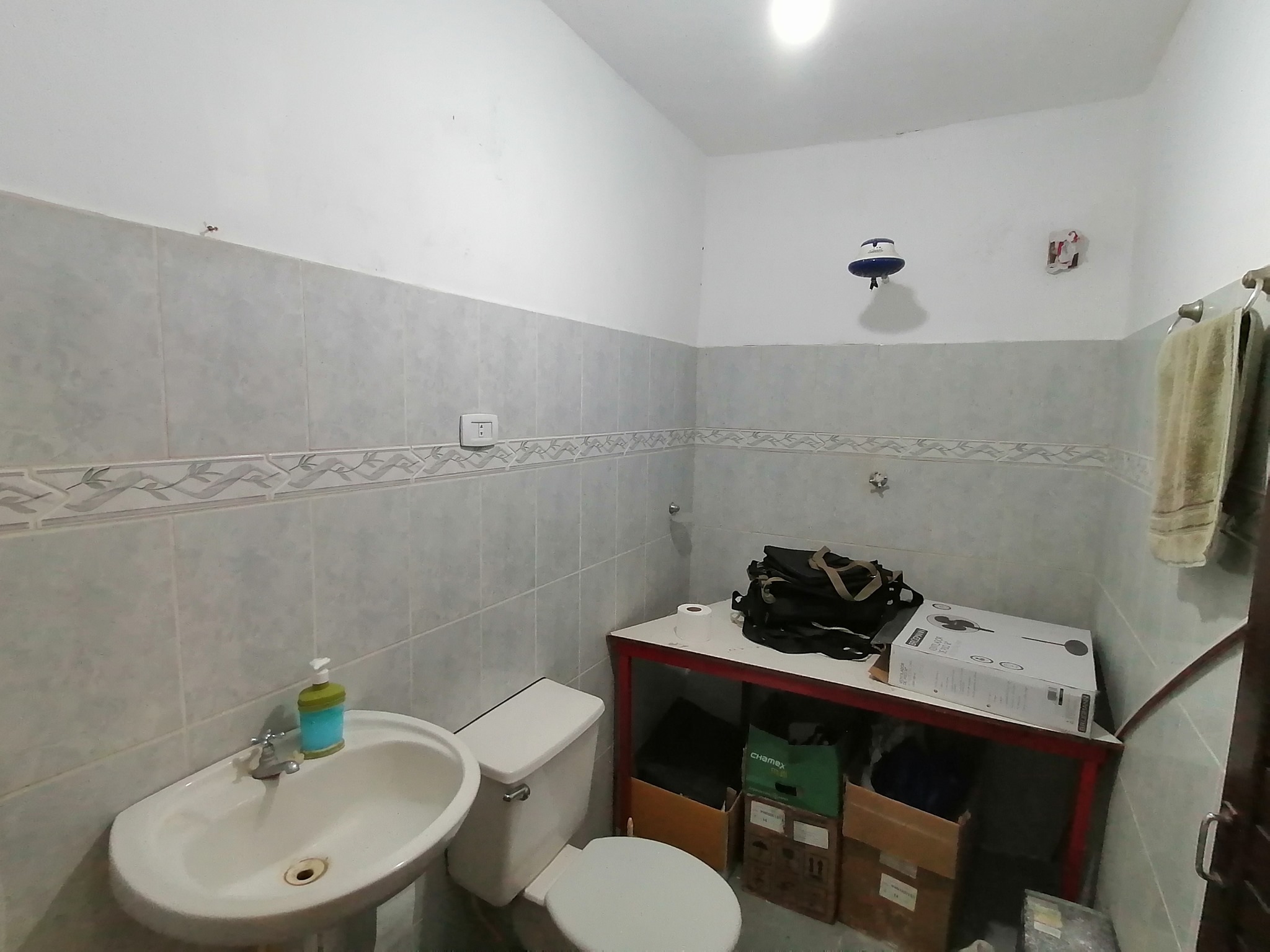 CASA PEQUEÑA INDEPENDIENTE EN ANTICRETICO AVE BANZER