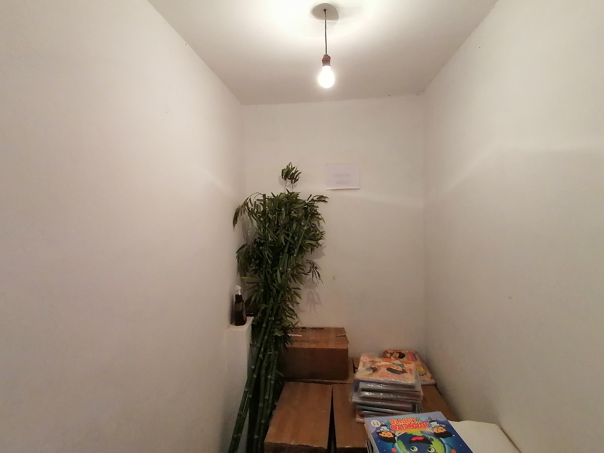 CASA PEQUEÑA INDEPENDIENTE EN ANTICRETICO AVE BANZER