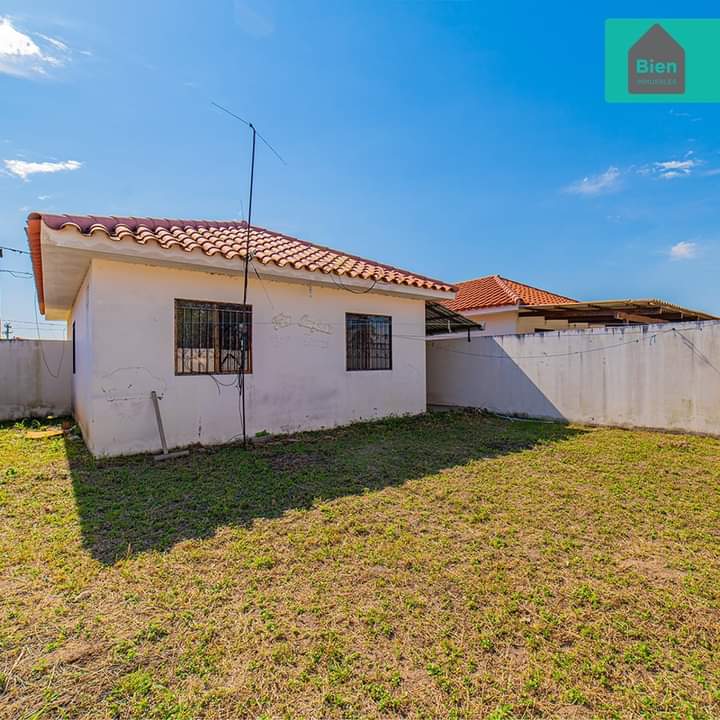 CASA EN VENTA EN EL CONDOMINIO PATUJÚ POR LA CARRETERA G77. 