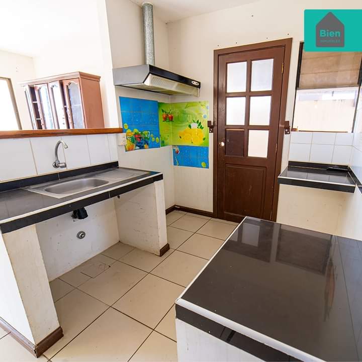 CASA EN VENTA EN EL CONDOMINIO PATUJÚ POR LA CARRETERA G77. 