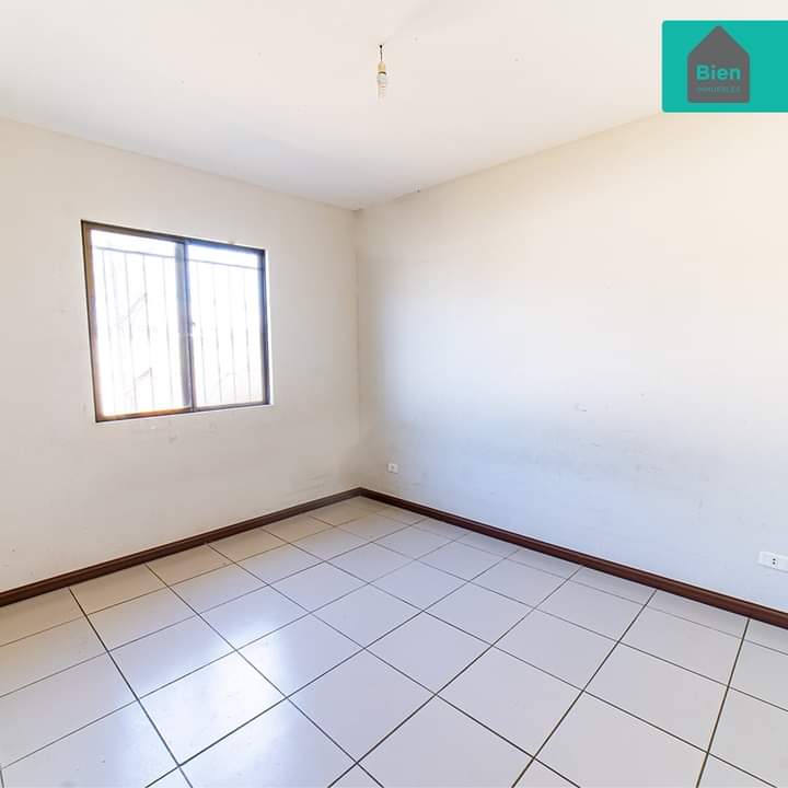 CASA EN VENTA EN EL CONDOMINIO PATUJÚ POR LA CARRETERA G77. 