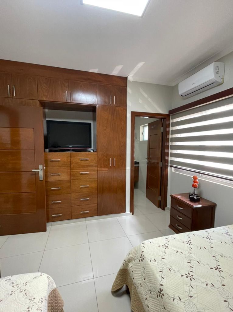ZONA NORTE, Av. Banzer km9- CASA EN VENTA - Cond. Barceló