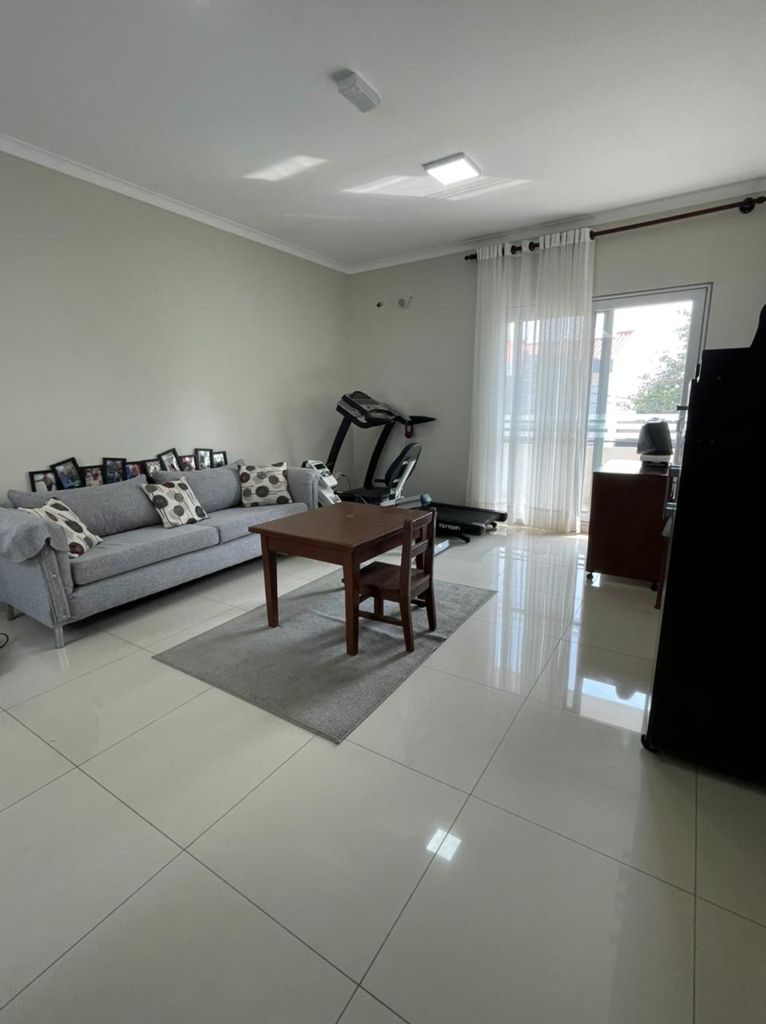 ZONA NORTE, Av. Banzer km9- CASA EN VENTA - Cond. Barceló