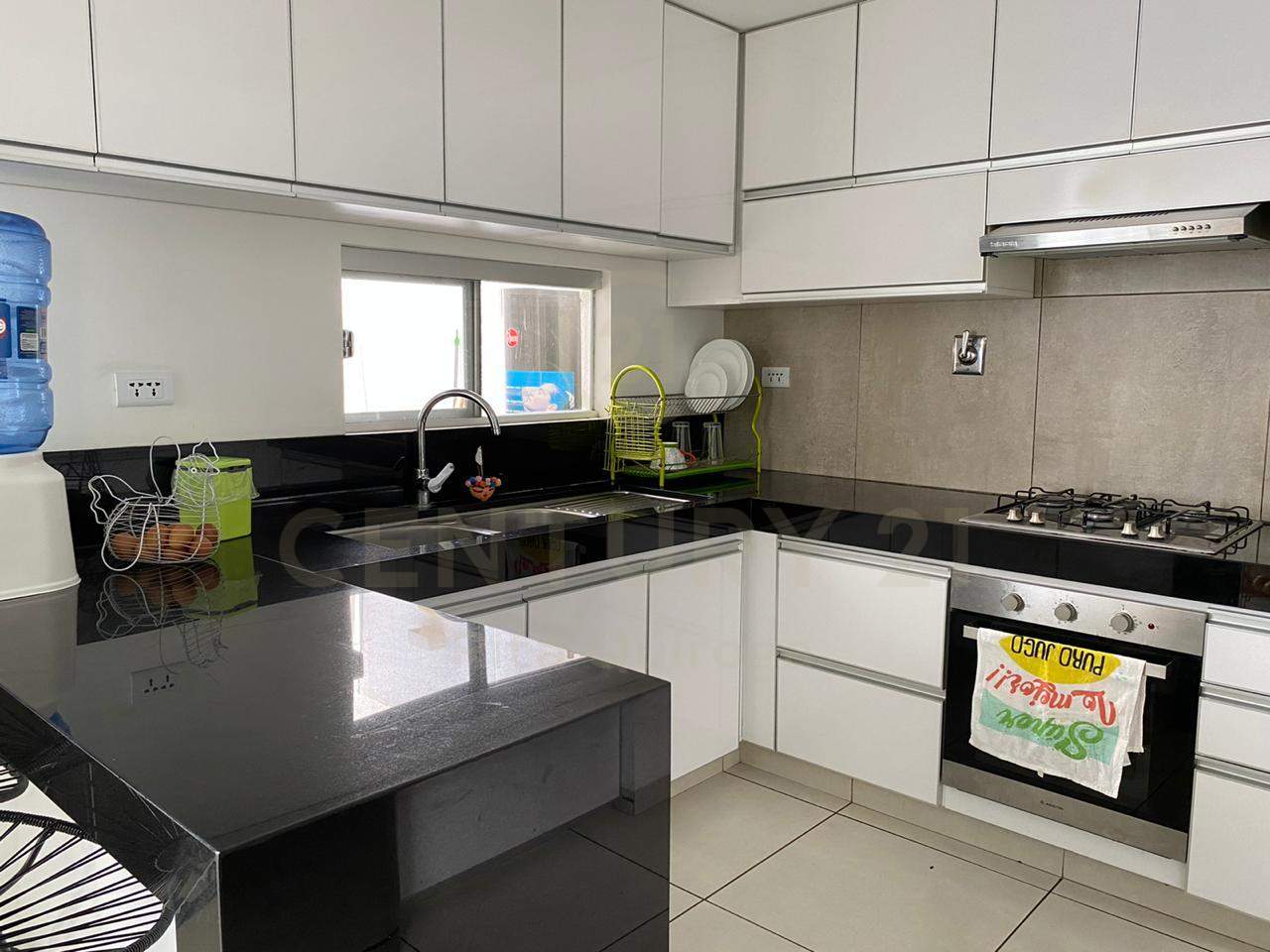ZONA NORTE, CASA EN VENTA - CONDOMINIO VILLA MONSERRAT
