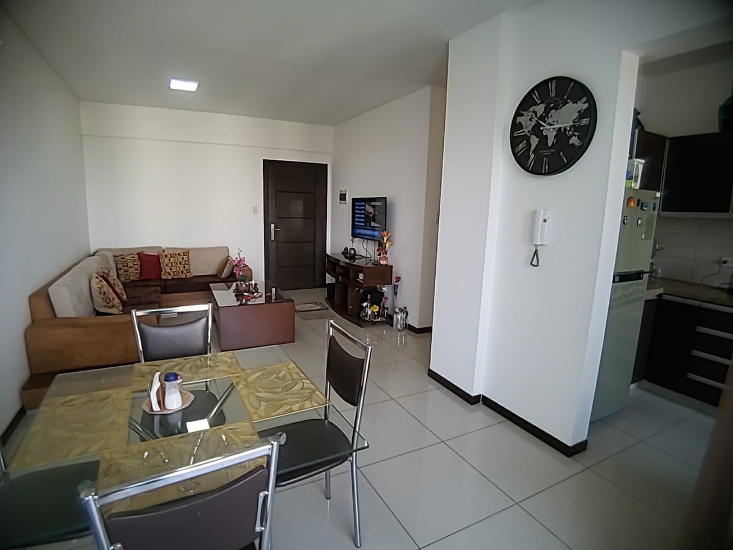 DEPARTAMENTO DE 2 DORMITORIOS EN VENTA- COND. CURUPAU 3