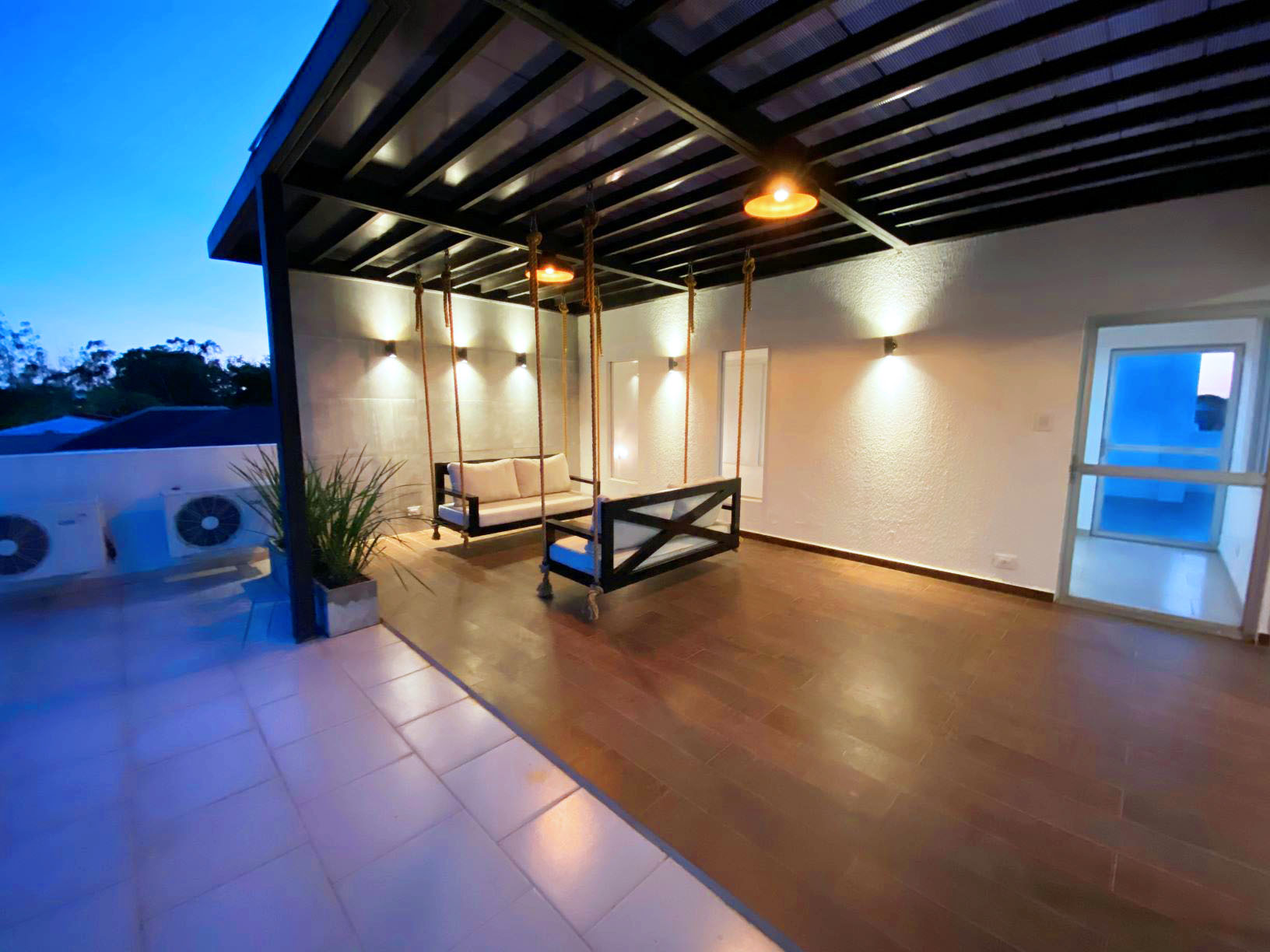 CASA DE LUJO EN ZONA NORTE