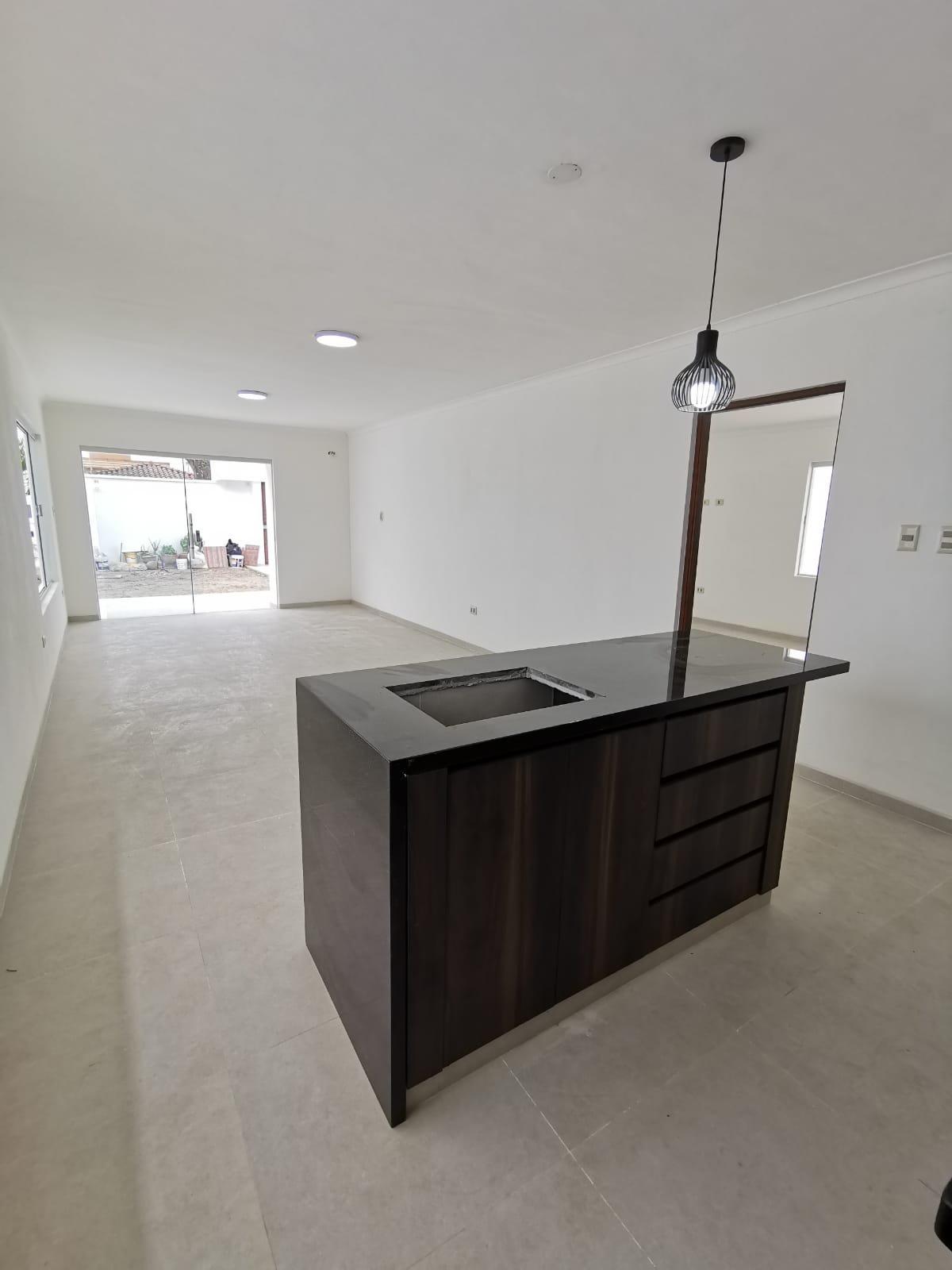 A ESTRENAR CASA DE 4 DORM (1SUITE con vestidor