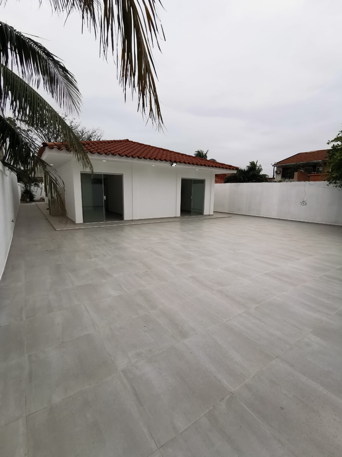 A ESTRENAR CASA DE 4 DORM (1SUITE con vestidor
