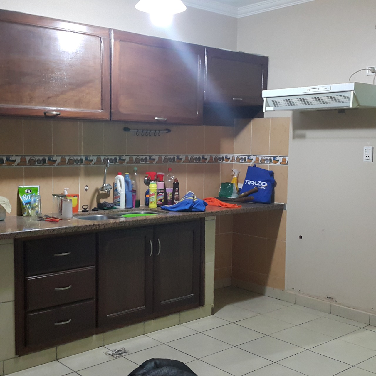 CASA EN VENTA DENTRO DE CONDOMINIO CERRADO 
