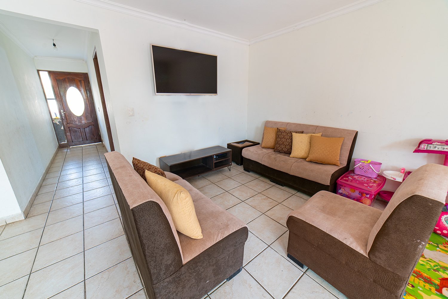 CASA EN VENTA DE 3 DORMITORIOS ZONA ESTE