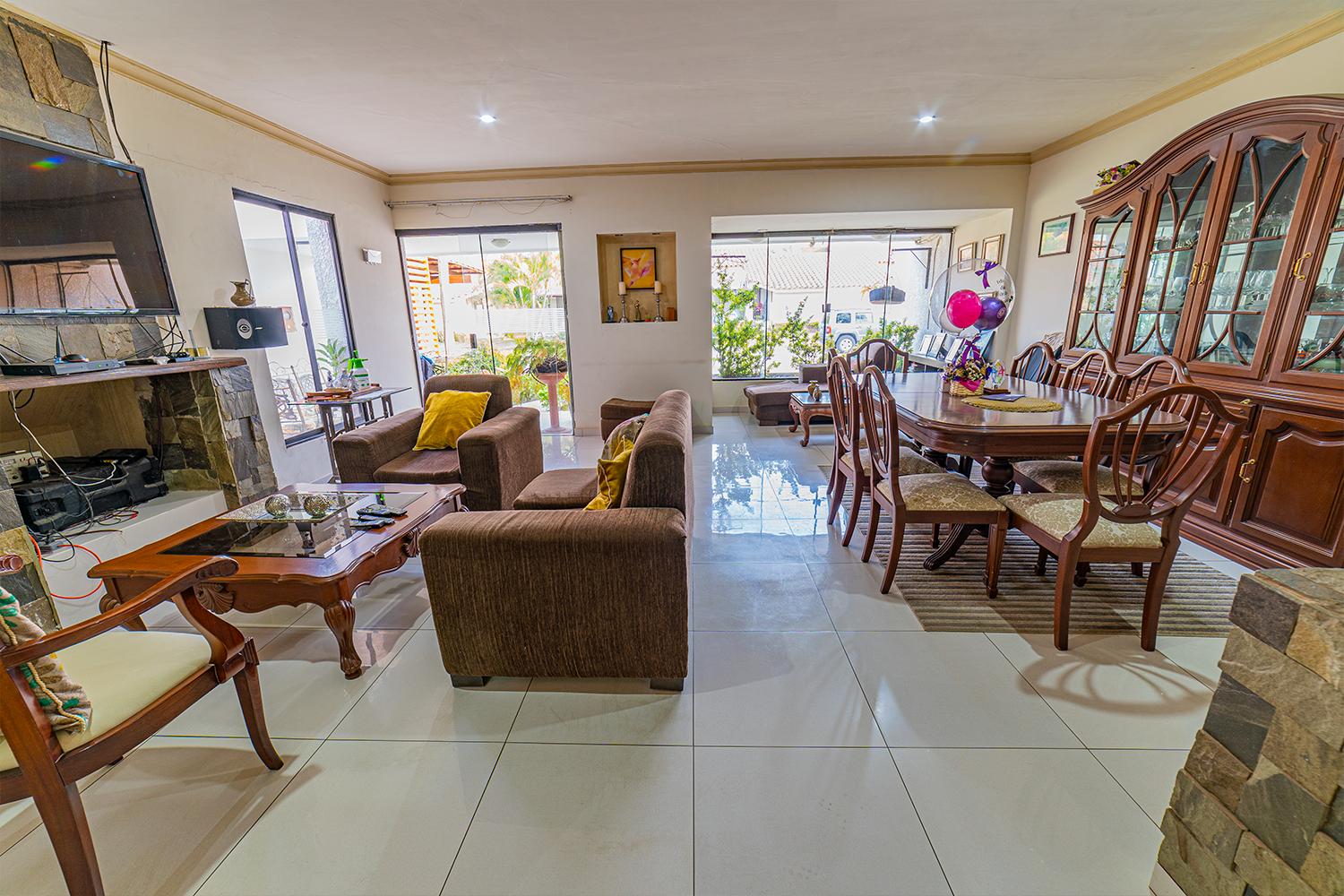 Casa en venta de 3 dormitorios condominio Bella Vista zona E